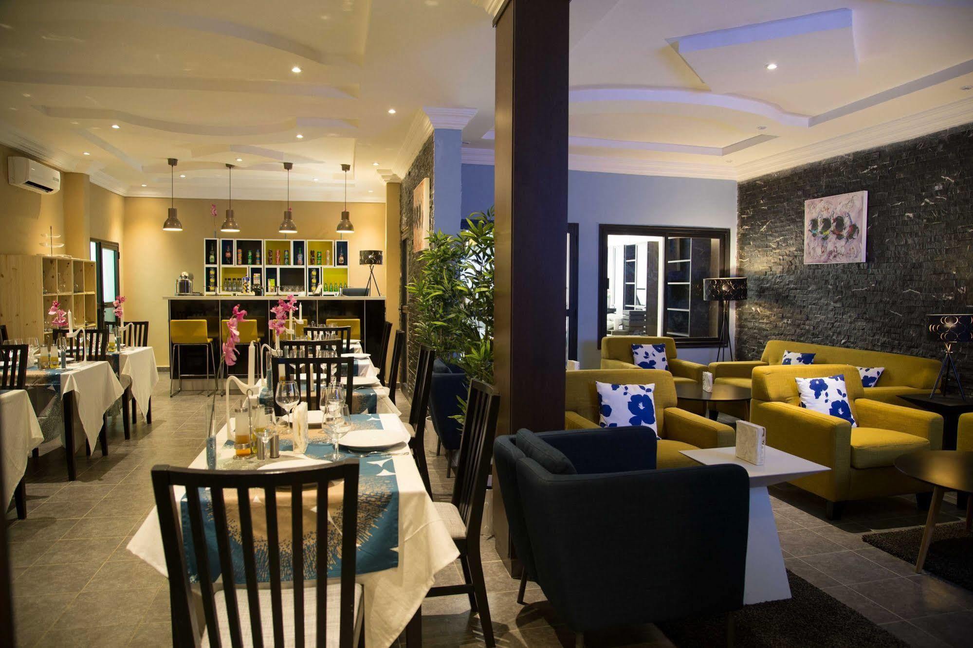 Hotel Semiramis City Center ヌアクショット エクステリア 写真